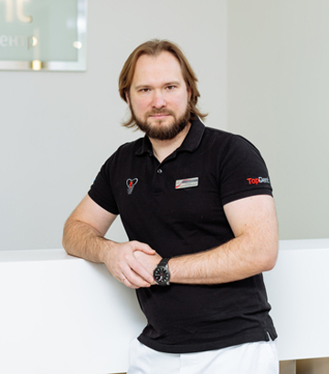 Черниш Андрій Володимирович: к.м.н., лікар-стоматолог, хірург-імплантолог